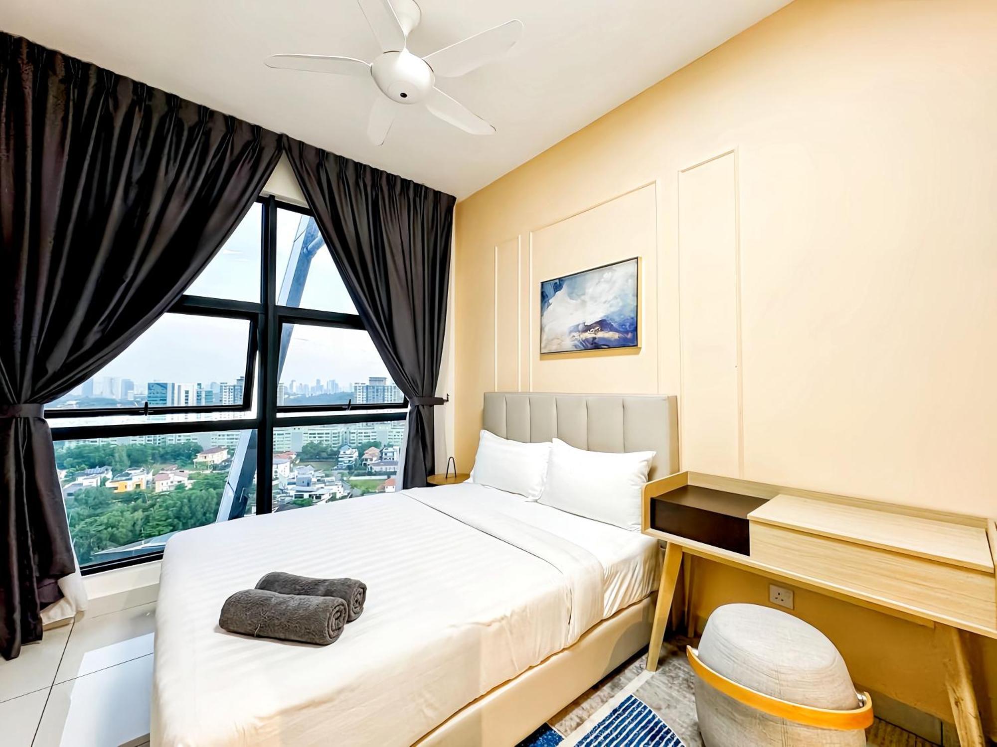 Appartamento Arte Mont Kiara Kuala Lumpur Esterno foto